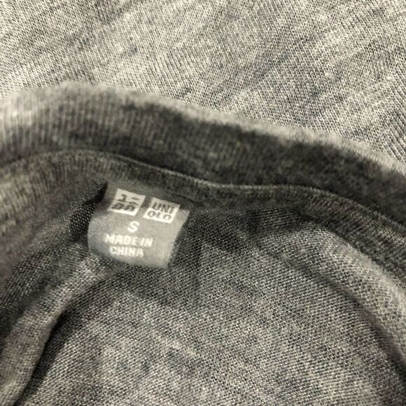 NWOT Uniqlo Striped Tank Top - Picture 3 of 5